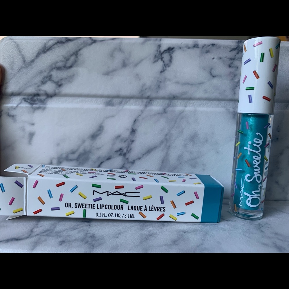 Mac Oh, Sweetie Lipcolour WILD BERRY FROSTING